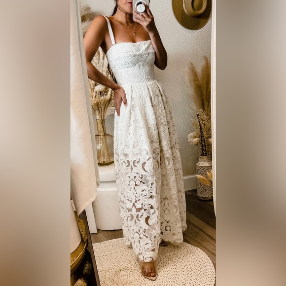 Sabina Musayev Dresses & Skirts - Revolve Lace Dress